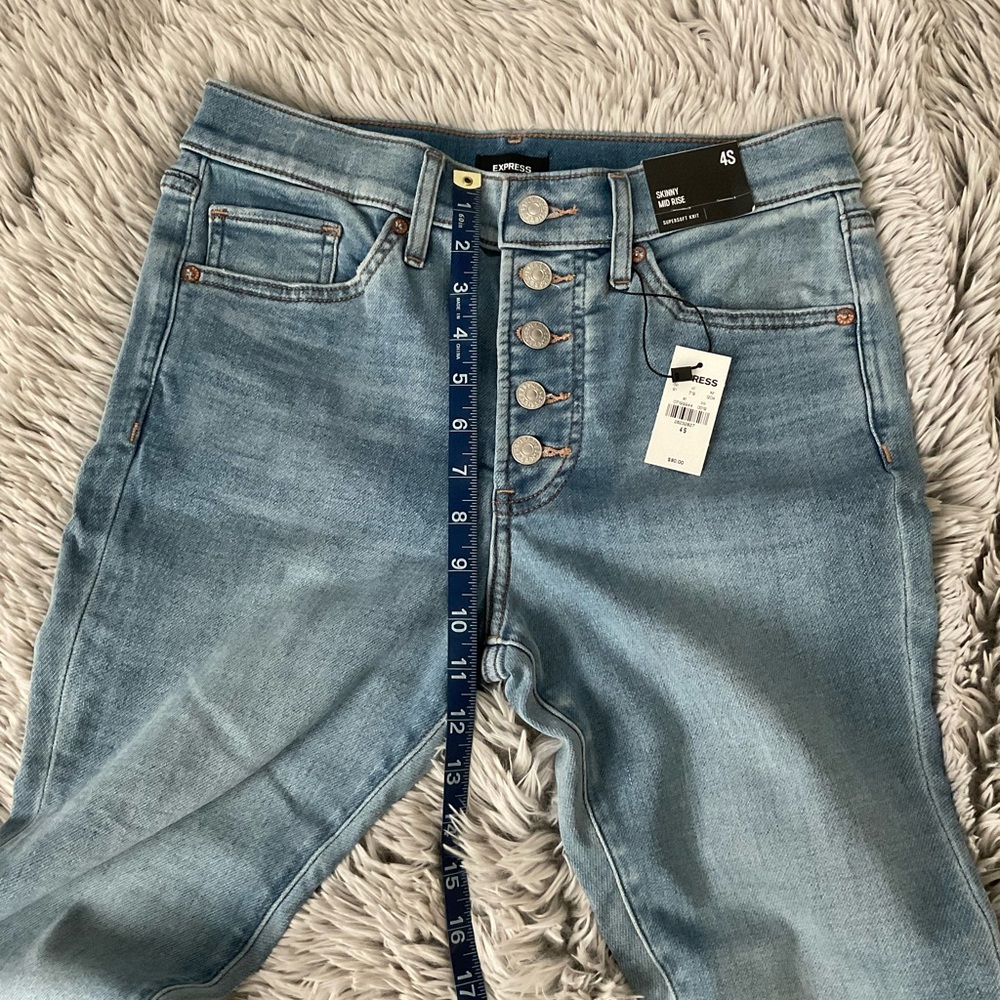 Express Skinny Midrise Jeans - Picture 3 of 5